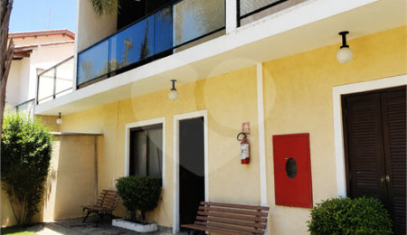 Casa à venda com 2 suítes,  no condomínio Residencial Vitória Régia, Bertioga - SP