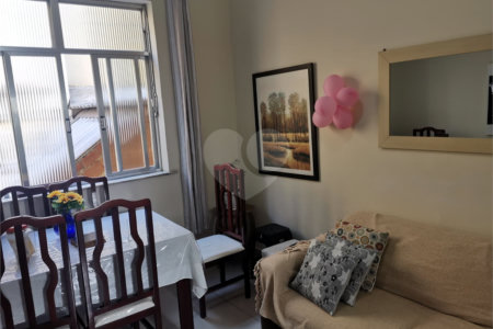 Apartamento à venda com 2 quartos, sendo 1 suíte, em Rio Comprido, Rio de Janeiro, RJ