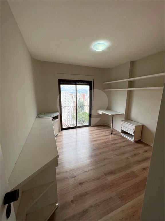 Apartamento à venda com 3 quartos, sendo 2 suítes,  em Vila Suzana, São Paulo, SP