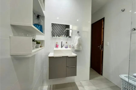 Casa de Vila à venda com 4 quartos, sendo 2 suítes, em Tijuca, Rio de Janeiro, RJ