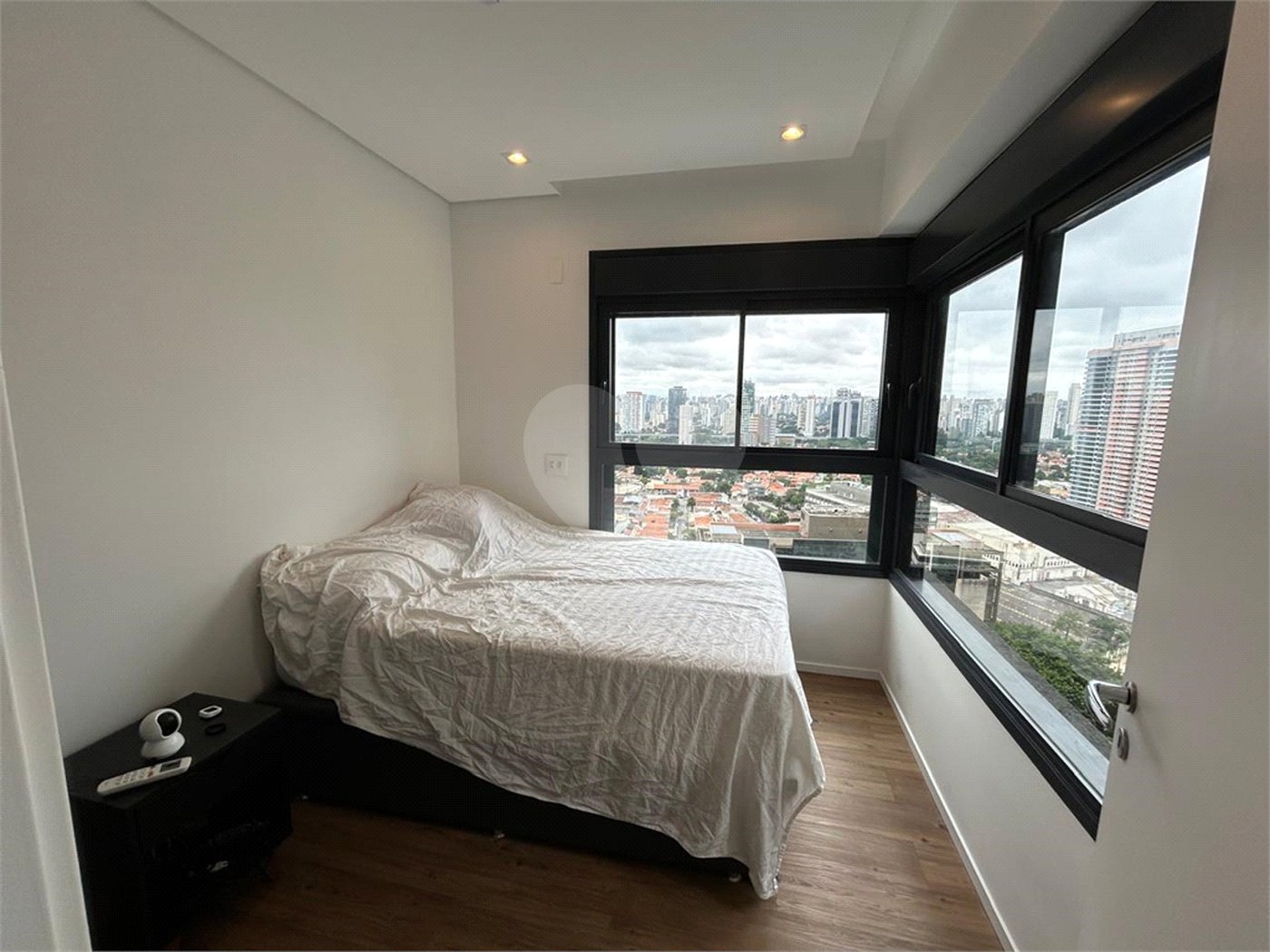 Apartamento à venda com 3 suítes em Jardim das Acácias, São Paulo, SP