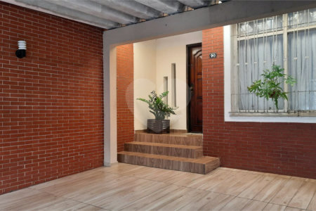 Casa à venda com 3 quartos, sendo 2 suítes, em Santo Amaro, São Paulo, SP