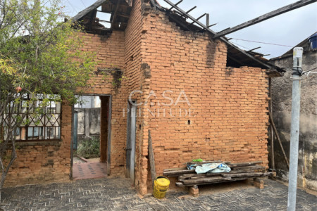 Casa Térrea à venda com 1 suíte em Vossoroca, Votorantim, SP