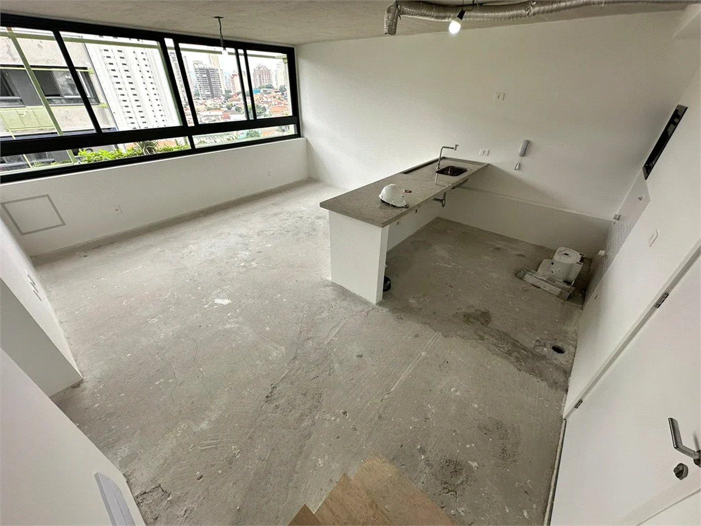 Cobertura à venda com 3 quartos, sendo 1 suíte, em Vila Ipojuca, São Paulo, SP