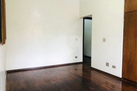 Sobrado à venda com 4 quartos, sendo 1 suíte, em Santana, São Paulo, SP