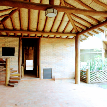Casa à venda com 4 suítes no condomínio Estância Marambaia, Vinhedo - SP