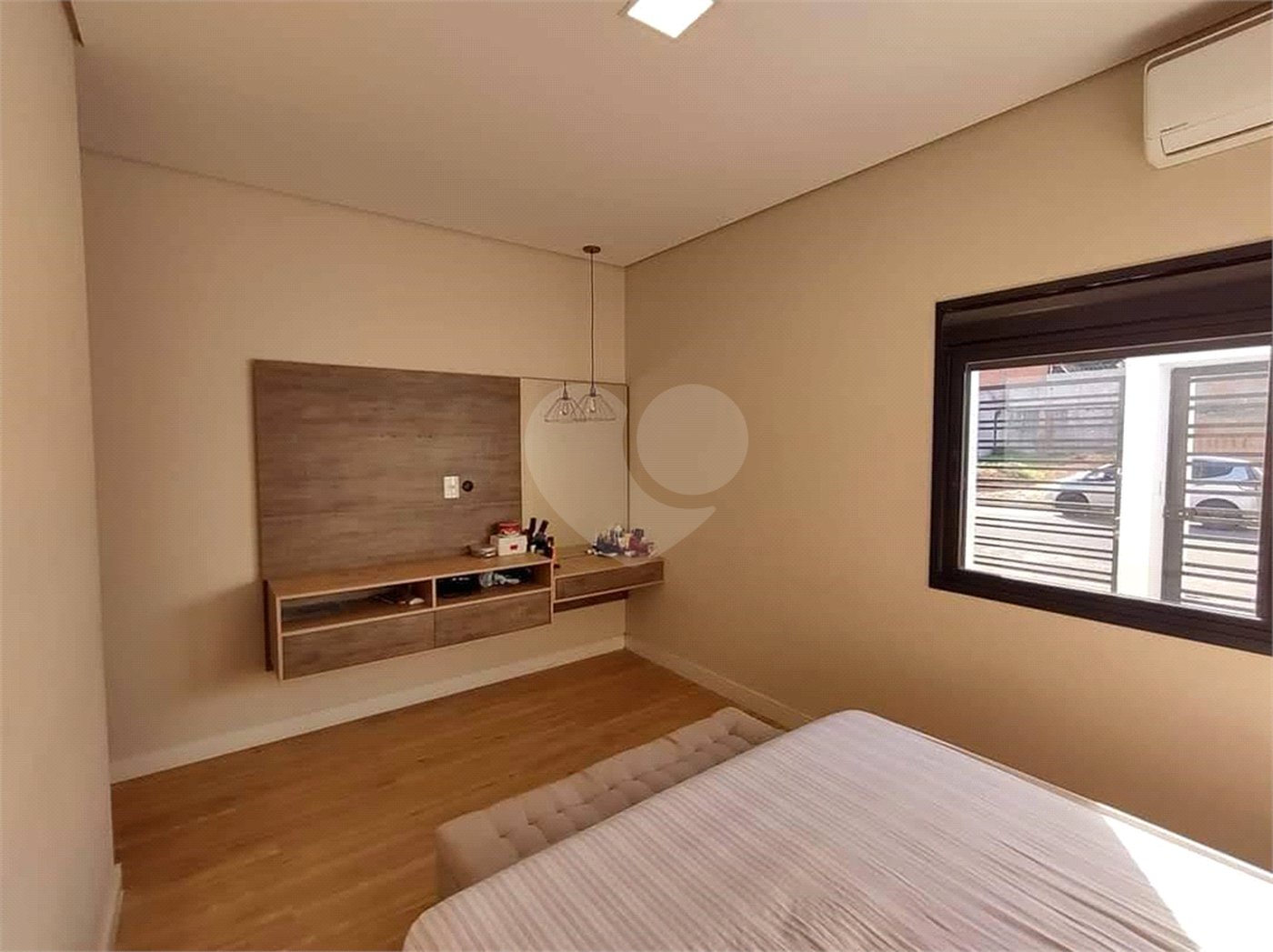 Casa à venda com 3 quartos, sendo 1 suíte, em Residencial Vila dos Eucaliptos, Salto, SP