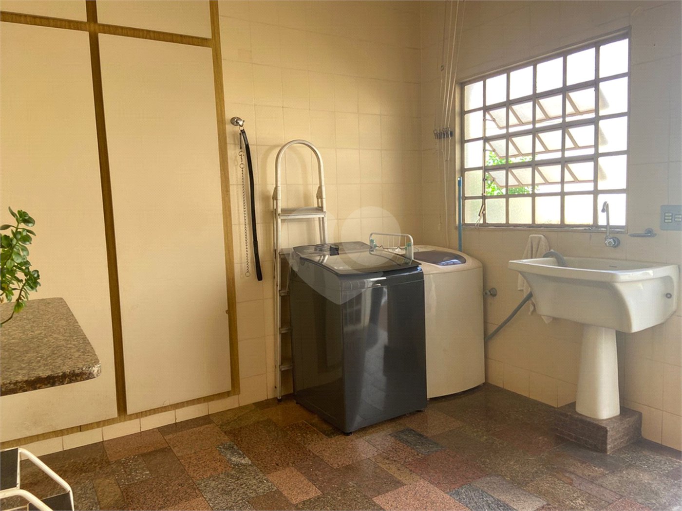 Casa à venda com 3 suítes em Jardim Primavera, Araraquara, SP