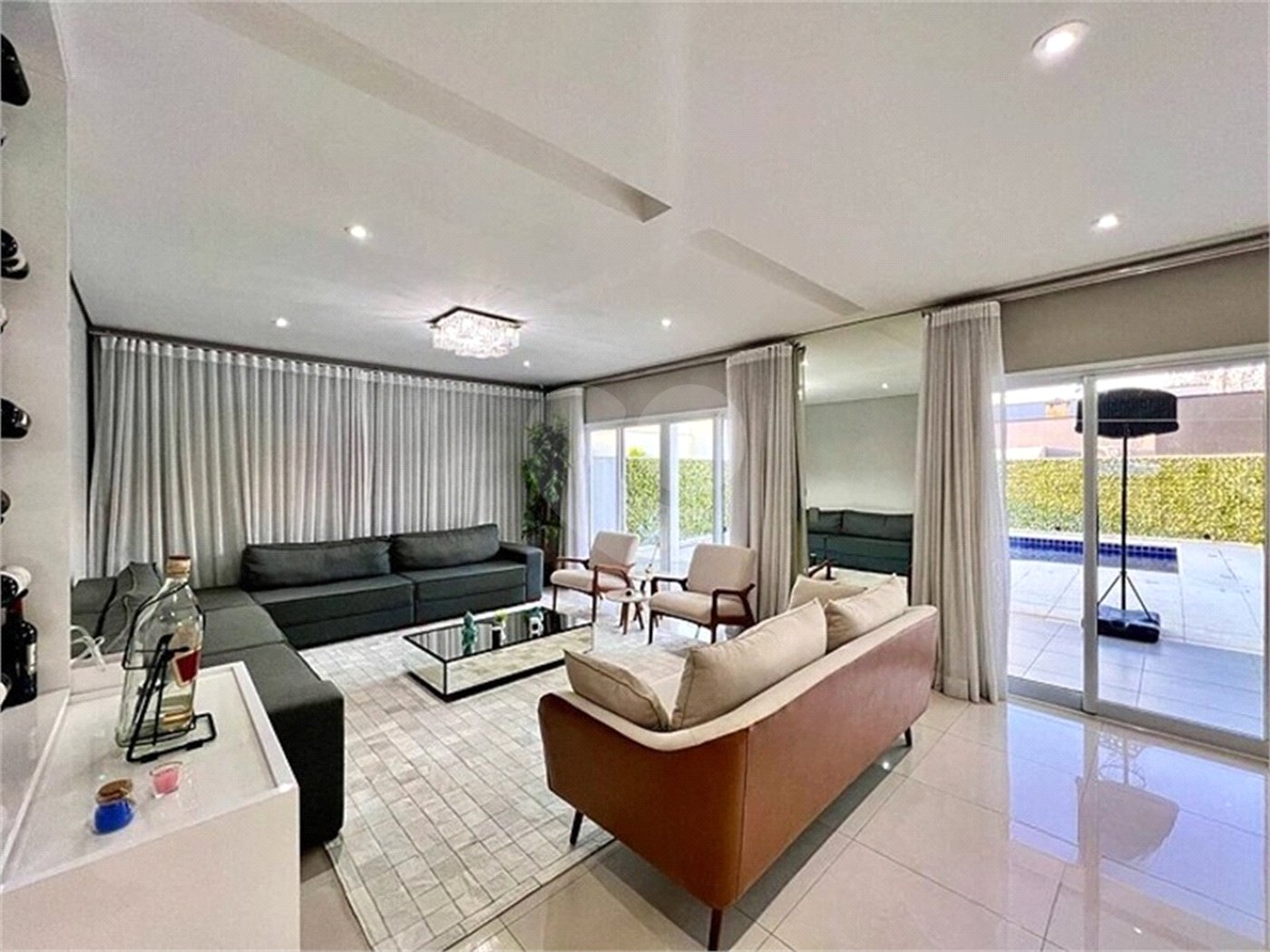 Casa à venda com 5 suítes no condomínio Ibiti Royal Park, Sorocaba - SP