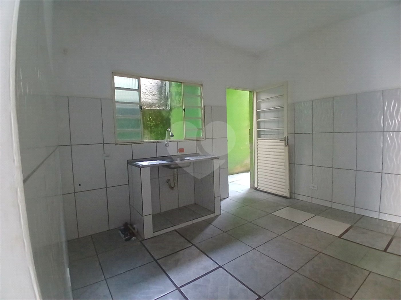 Casa à venda com 2 quartos em Jardim das Palmeiras, Atibaia, SP