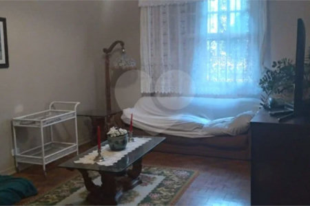Casa à venda com 4 quartos em Água Fria, São Paulo, SP