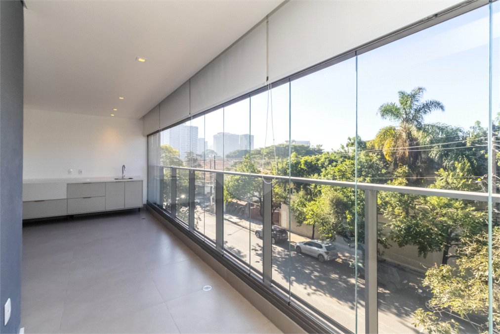Apartamento à venda com 3 suítes em Campo Belo, São Paulo, SP