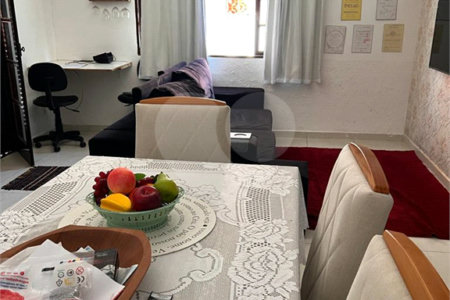 Casa à venda com 2 quartos, sendo 1 suíte,  no Centro, Bertioga, SP