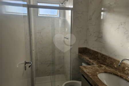 Apartamento à venda com 3 quartos, sendo 1 suíte, no Centro, Poá, SP