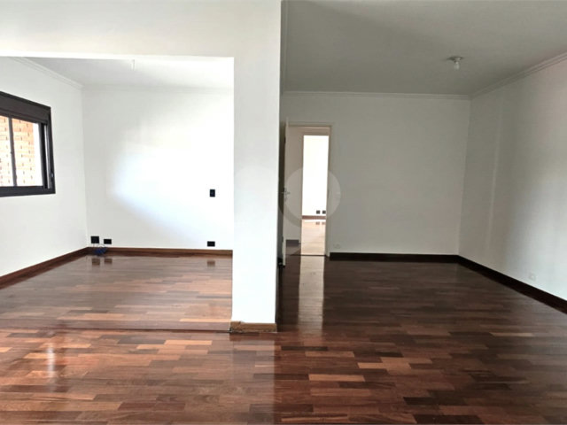 Apartamento para alugar com 3 quartos, sendo 1 suíte,  em Alto da Boa Vista, São Paulo, SP
