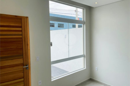 Casa de Vila à venda com 2 quartos em Jardim Dona Tereza, Sorocaba, SP