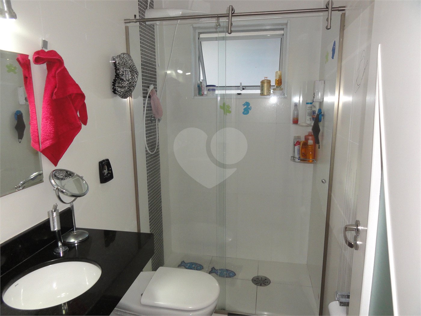 Sobrado à venda com 3 quartos, sendo 1 suíte, em Tremembé, São Paulo, SP