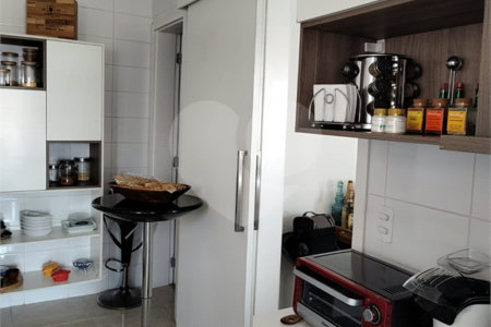 Apartamento à venda com 3 quartos, sendo 2 suítes, em Jardim Arpoador, São Paulo, SP