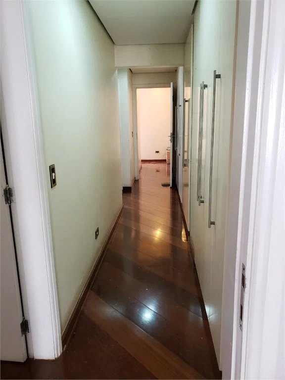 Apartamento à venda com 4 quartos, sendo 2 suítes,  em Vila Andrade, São Paulo, SP