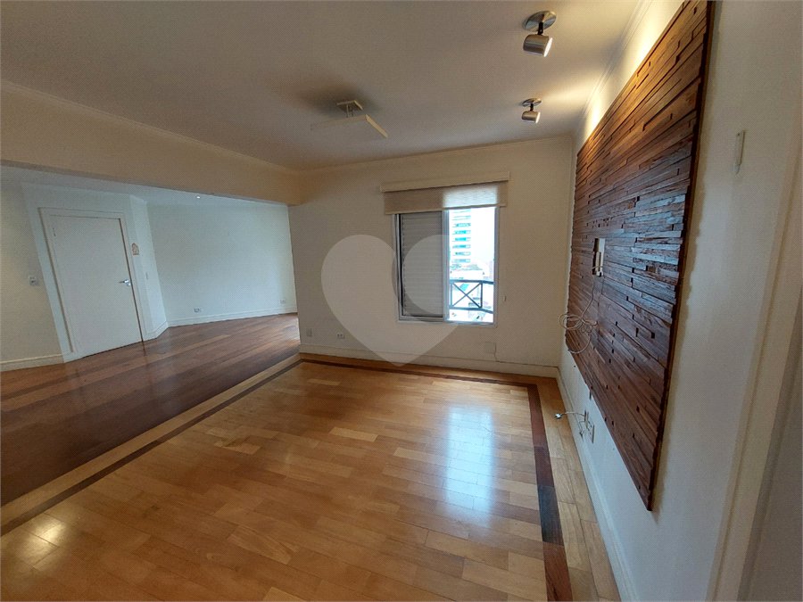 Apartamento à venda com 2 suítes em Vila Gertrudes, São Paulo, SP