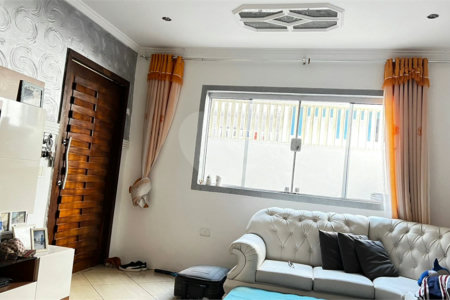 Sobrado à venda com 3 quartos em Cidade Kemel, São Paulo, SP