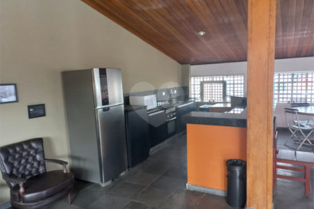Apartamento à venda com 3 quartos, sendo 1 suíte,  em Pinheiros, São Paulo, SP