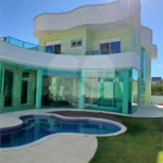 Casa à venda com 3 suítes no condomínio Figueira Garden, Atibaia - SP