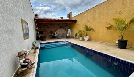 Casa à venda com 4 quartos, sendo 3 suítes,  no condomínio Tremembé, São Paulo - SP