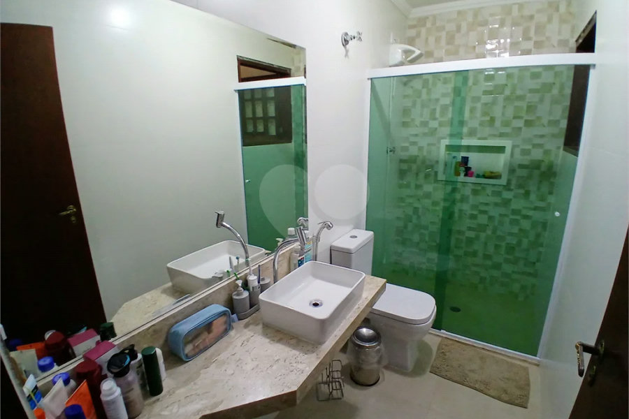 Sobrado à venda com 3 quartos, sendo 1 suíte,  em Tremembé, São Paulo, SP
