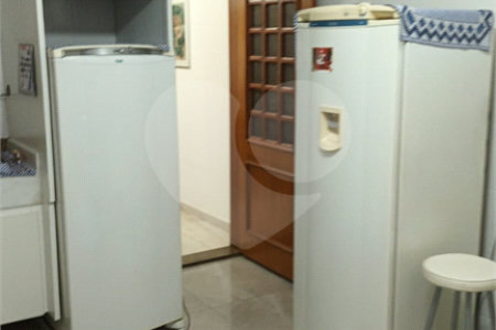 Casa à venda com 3 suítes no condomínio Vila Maria, São Paulo - SP