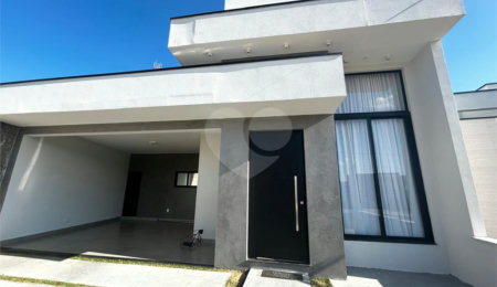 Casa à venda com 2 quartos, sendo 1 suíte,  no condomínio Residencial Parque Imperial, Salto - SP