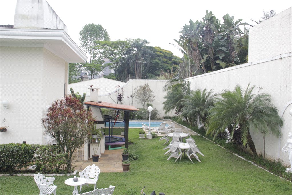 Casa à venda ou para alugar com 5 suítes em Jardim Leonor, São Paulo, SP