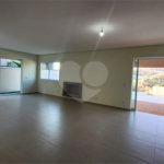 Casa à venda com 4 suítes no condomínio Santa Isabel I, Louveira - SP