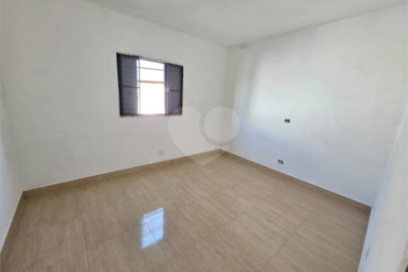 Sobrado à venda com 3 quartos em Jardim Ivana, São Paulo, SP