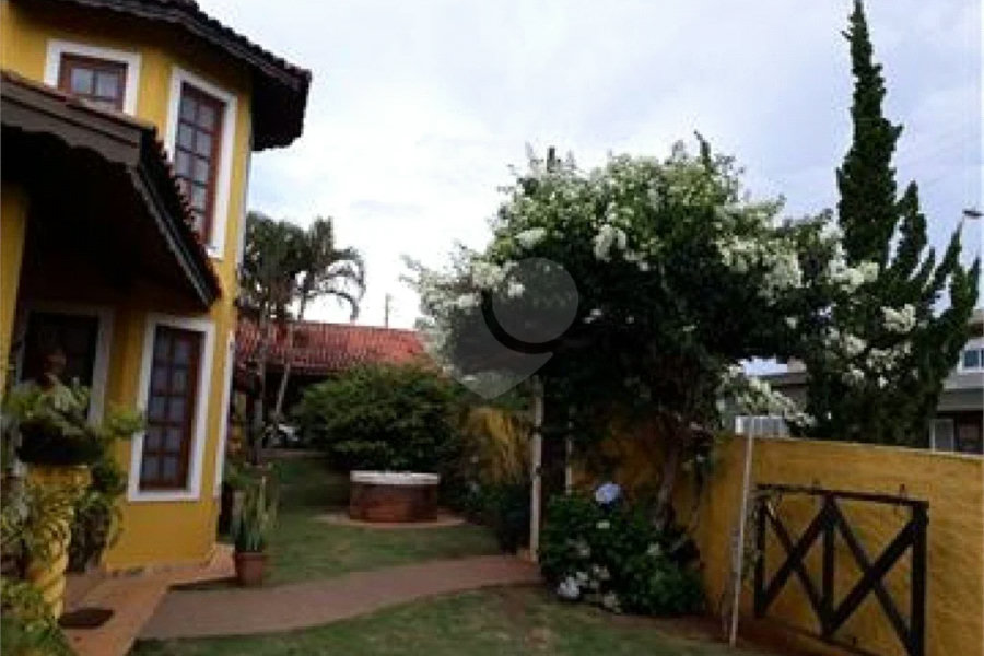 Casa à venda com 3 suítes em Estância Santa Maria do Laranjal, Atibaia, SP