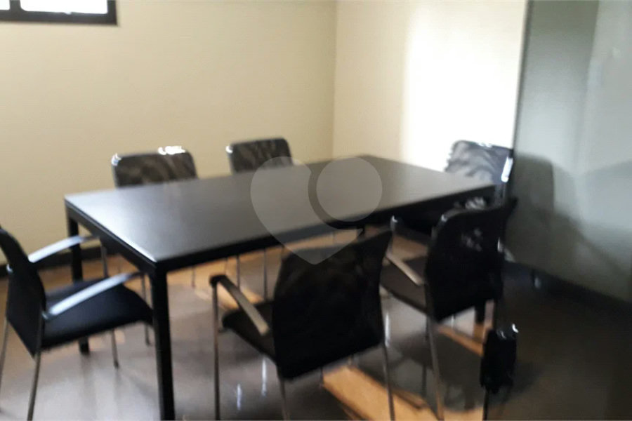 Apartamento à venda mobiliado nos Jardins — 126 m²