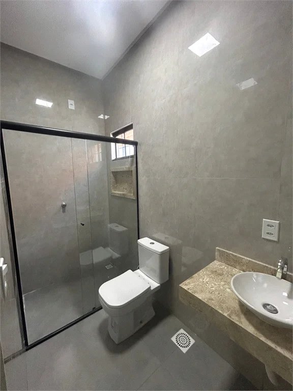 Casa à venda com 3 quartos, sendo 1 suíte,  em São Luís, Balsas, MA