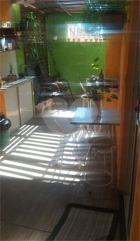 Linda casa com 3 suítes a venda na Vila Pasti em Louveira
