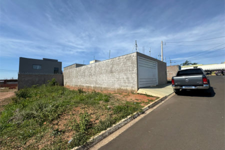 Terreno com 168m2, á venda, em Ibaté.