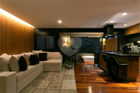 Magnífica Cobertura Penthouse à venda no condomínio Piscine Resort.