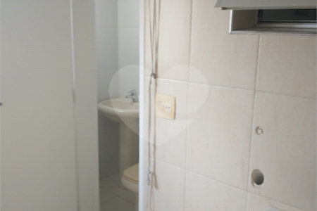 Vende-se lindíssimo Apartamento com 73 m² com ótima localização e oportunidade para investir !