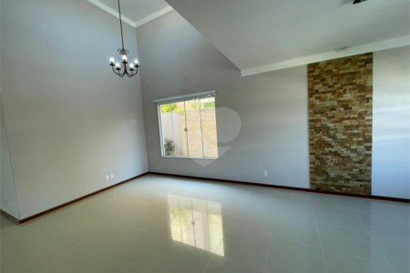 Casa de alto padrão, térrea no condomínio fechado Damha I em São Carlos.