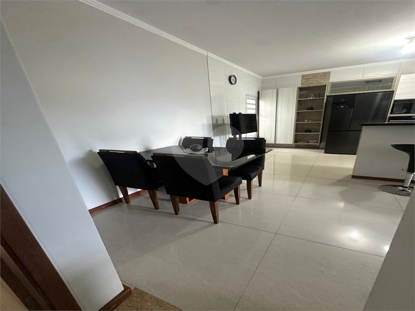 Casa térrea 2 quartos 1 suíte e piscina. Jardim Embaré