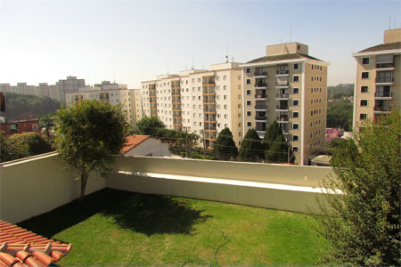 Casa para alugar com 4 quartos, sendo 2 suítes,  em Cidade São Francisco, São Paulo, SP