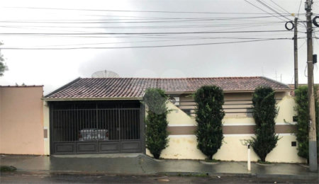 Casa à venda com 3 quartos, sendo 1 suíte,  em Parque Santa Felícia Jardim, São Carlos, SP