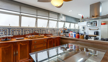 Apartamento à venda ou para alugar com 3 quartos, sendo 1 suíte,  em Itaim Bibi, São Paulo, SP