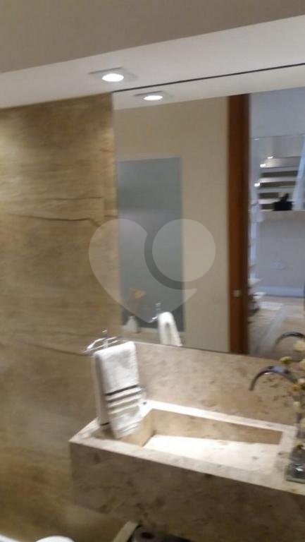 Sobrado à venda no Cambuci, Reformado 300 m2 - 4 Quartos/3 Suítes/ 2 Vagas de garagem