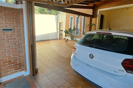 Casa com 4 quartos próxima a USP