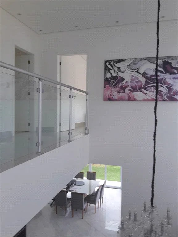 Casa à venda com 3 suítes em Moinho Velho, Cotia, SP
