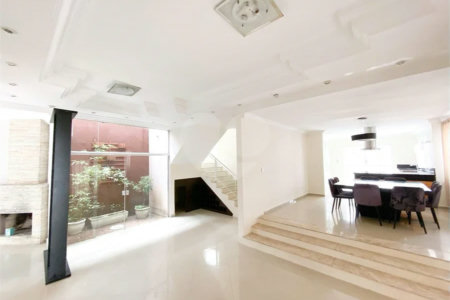 Sobrado de 400m² - Alto Ipiranga. Mogi das Cruzes/SP